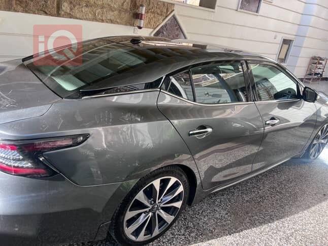 نيسان ماكسيما